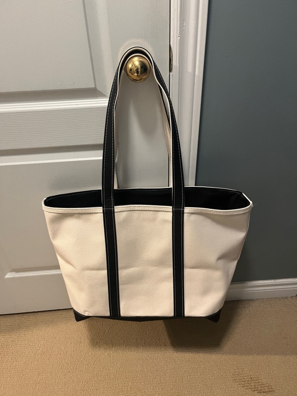 Zip top LL Bean Boat and tote large